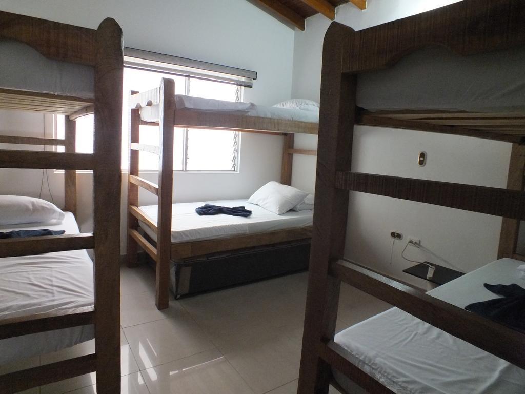 Hostal Casa Paraiso Меделин Стая снимка