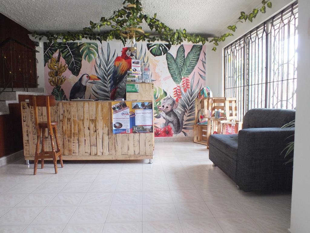 Hostal Casa Paraiso Меделин Екстериор снимка