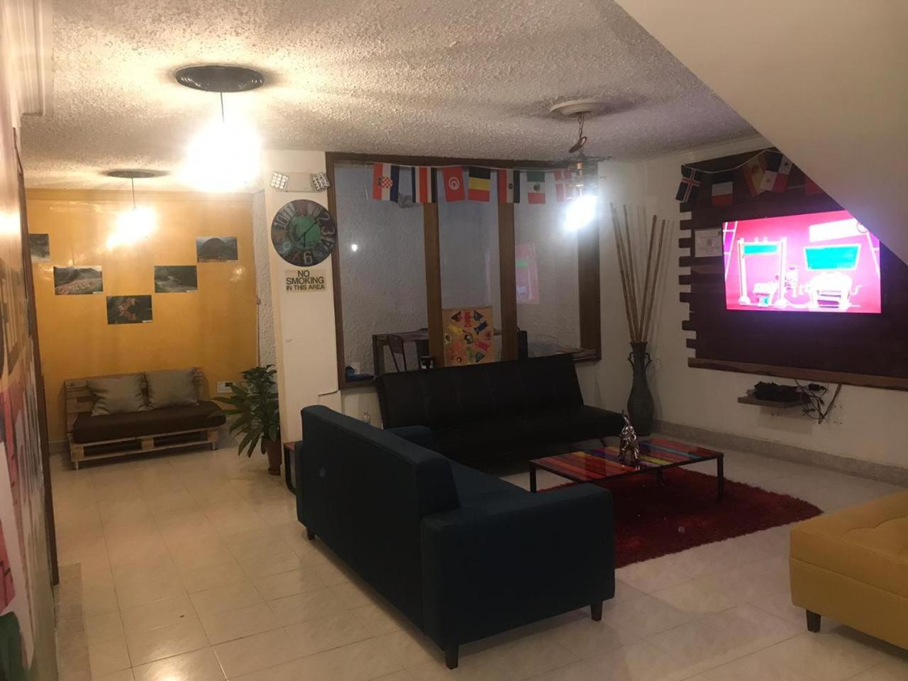 Hostal Casa Paraiso Меделин Екстериор снимка