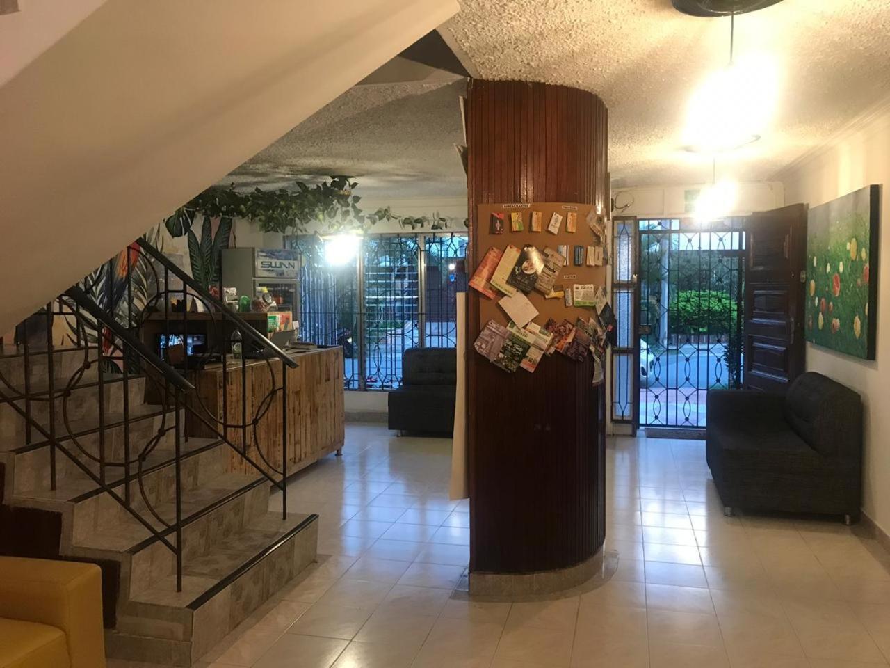 Hostal Casa Paraiso Меделин Екстериор снимка
